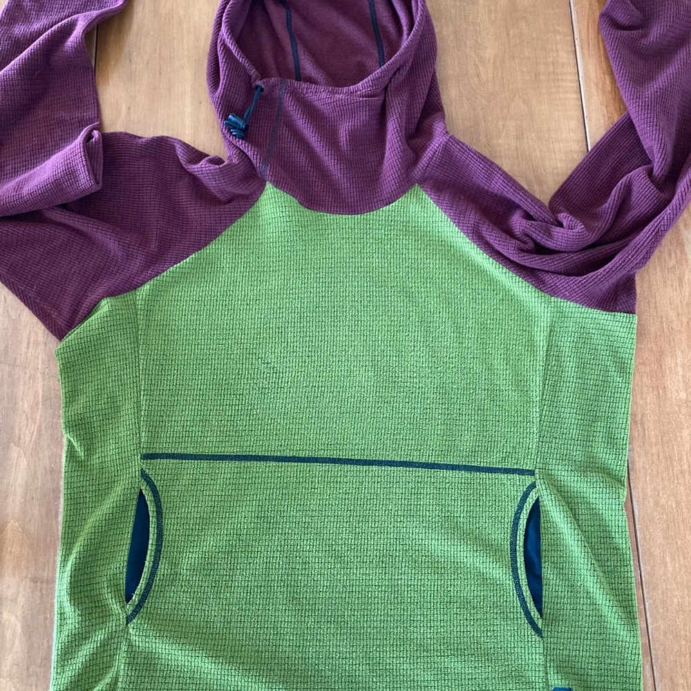 Melanzana fleece pullover hoodie